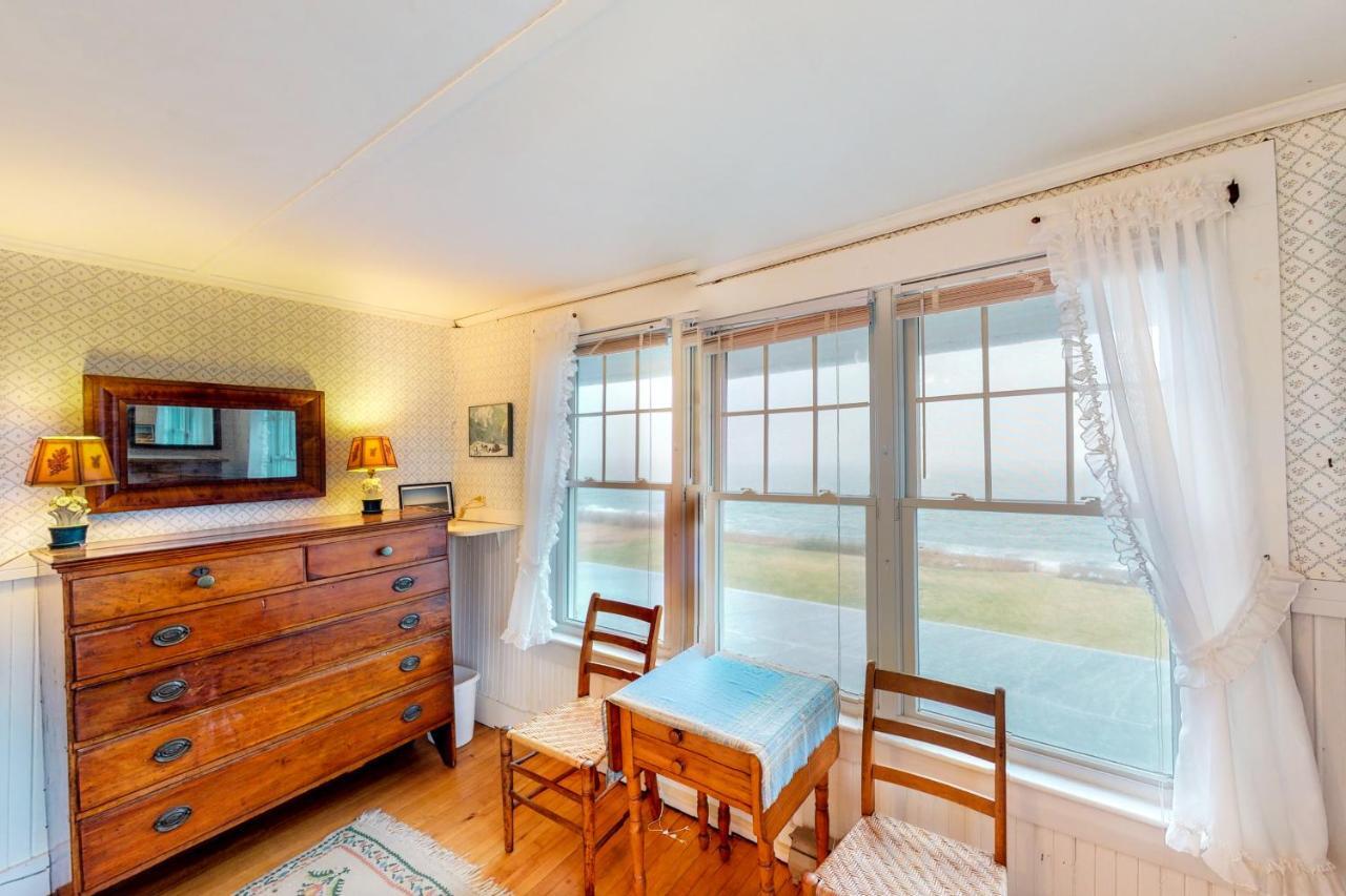 Andrews Point Ocean Home ロックポート エクステリア 写真