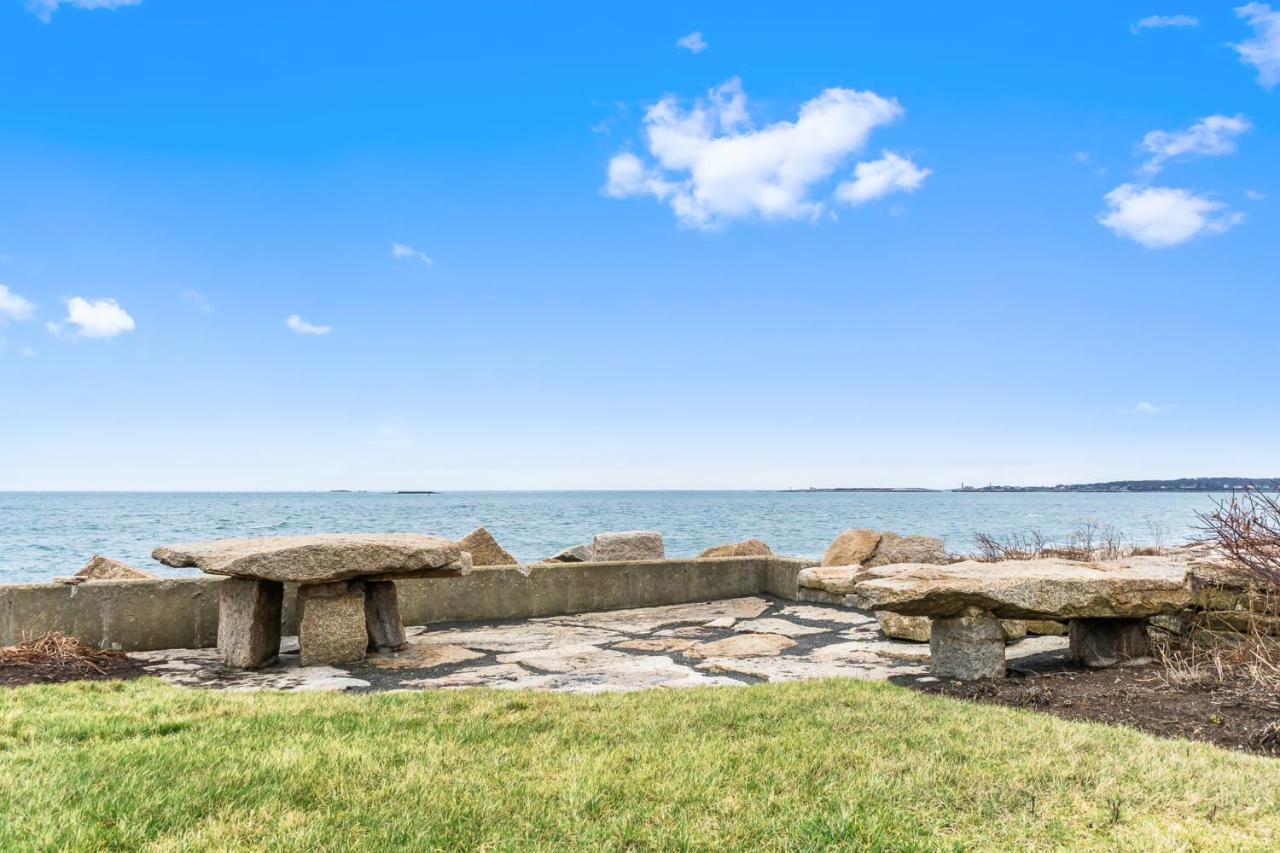 Andrews Point Ocean Home ロックポート エクステリア 写真