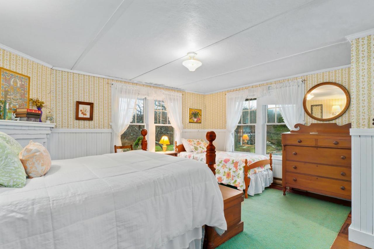 Andrews Point Ocean Home ロックポート エクステリア 写真