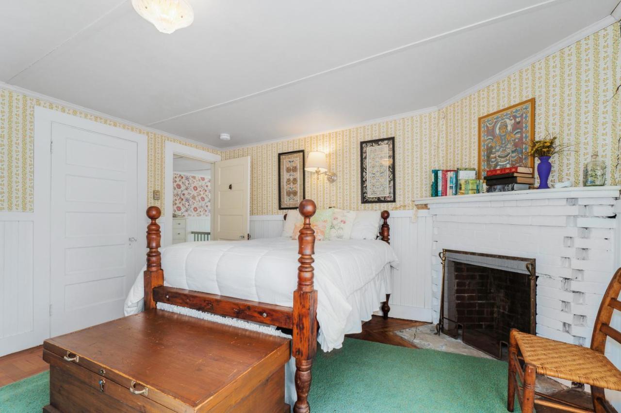 Andrews Point Ocean Home ロックポート エクステリア 写真
